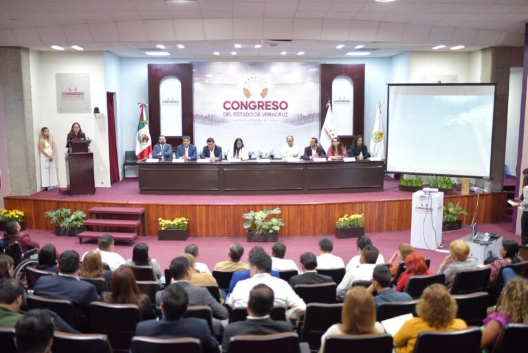 Realizan en el Congreso de Veracruz foro sobre migración