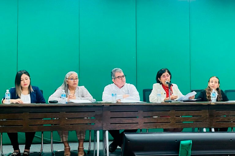 Fortalece la UAT el manejo transparente y eficiente de los recursos