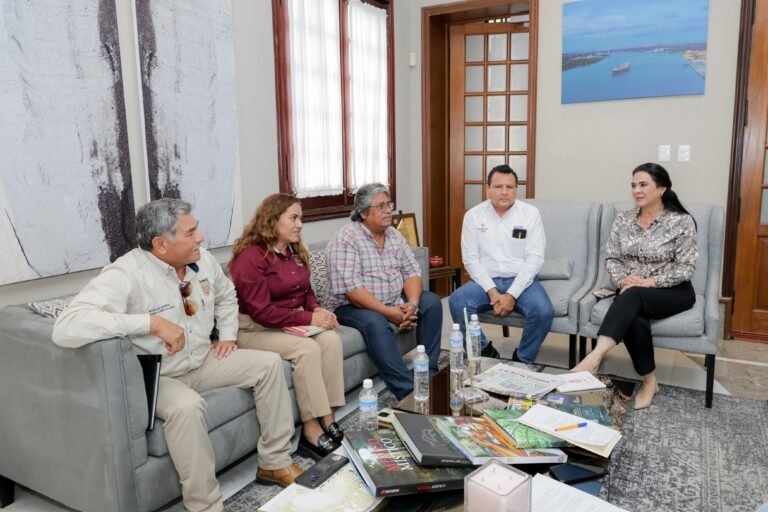 A través del diálogo Mónica Villarreal Fortalece relación con Sindicatos Municipales