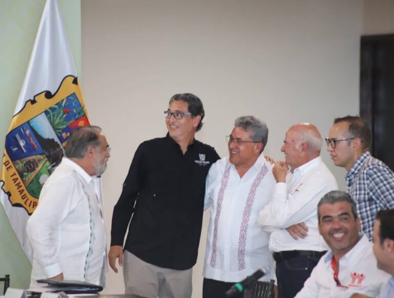 Colabora Armando Martínez en favor del desarrollo de vivienda en la zona sur