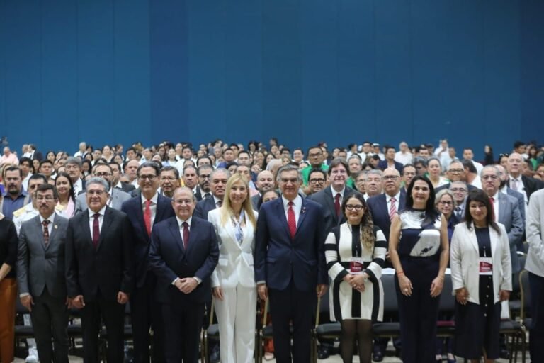 Inaugura Américo Congreso Internacional «Hacia un Sistema de Salud Integral y Humanista en Tamaulipas»