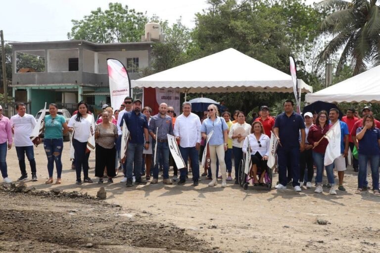 Arranca Armando Martínez rehabilitación de vialidades en el ejido Ricardo Flores Magón
