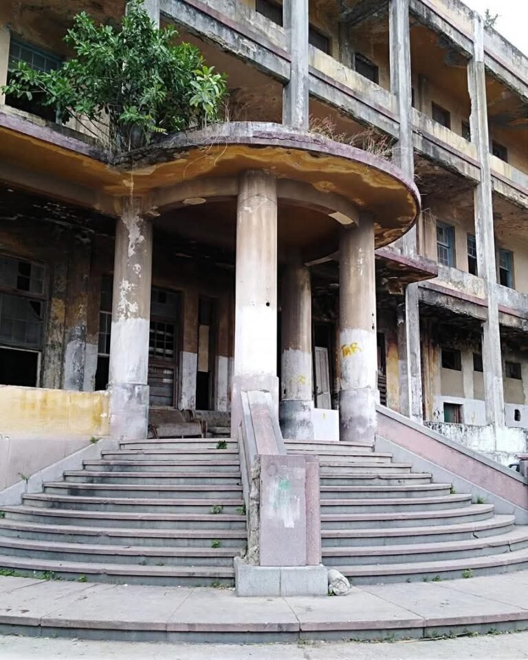 Proponen Construir Restaurante Giratorio en Terreno del Antiguo Hospital Canseco