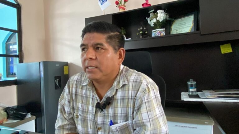 Fortalecen lazos entre gobierno e instituciones educativas en Tantoyuca para impulsar actividades cívicas