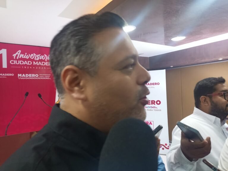 Retiran a vendedores de ostiones de la escollera