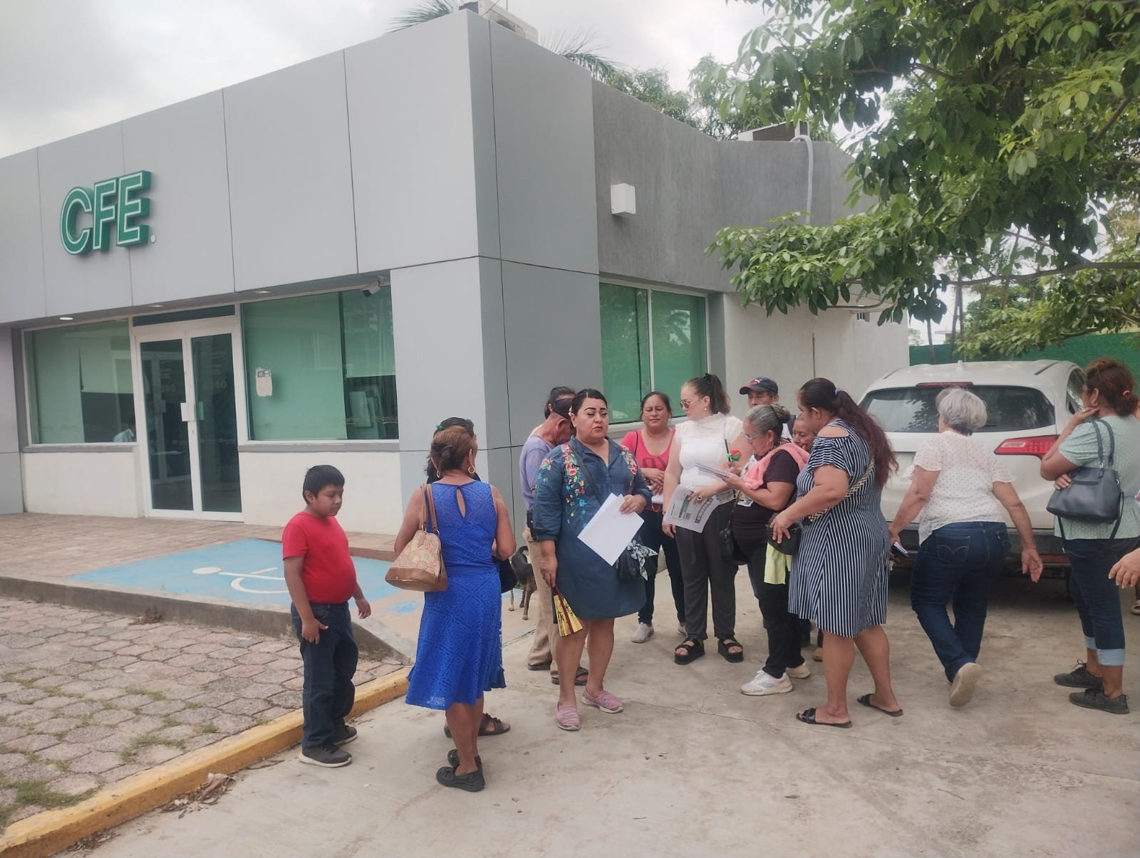 Protestan Vecinos de Altamira por Apagones: «CFE nos tiene en el abandono»