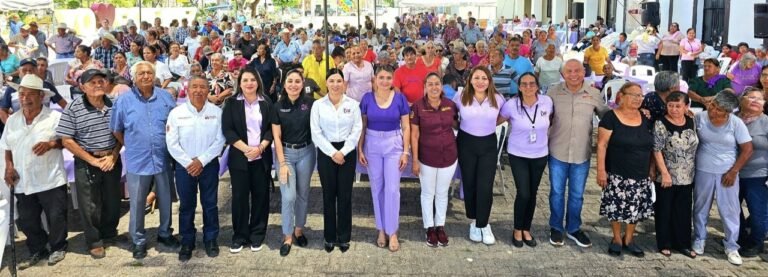 Celebra Gobierno de González Día del Adulto Mayor