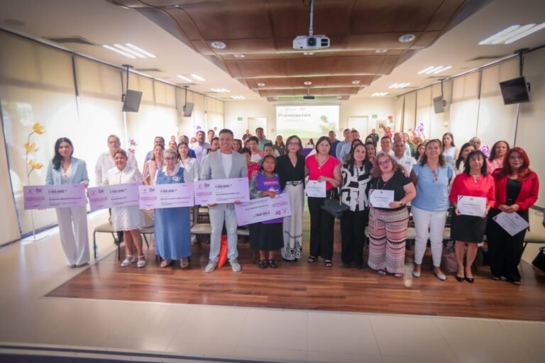 Premia DIF Tamaulipas a los ganadores de la convocatoria Sociedad Civil en Transformación