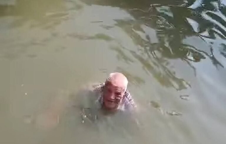 Influencer Tampiqueño Rescata a un Abuelito de ser Devorado por un Cocodrilo