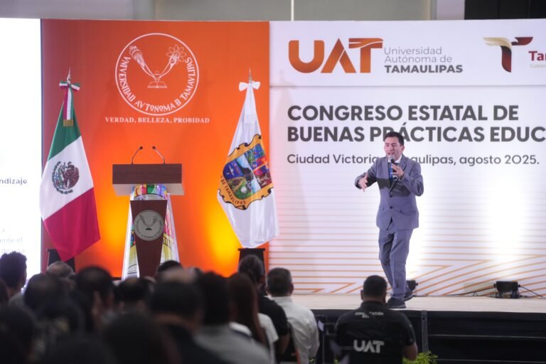 Suma la UAT iniciativas de docentes para impulsar la innovación educativa