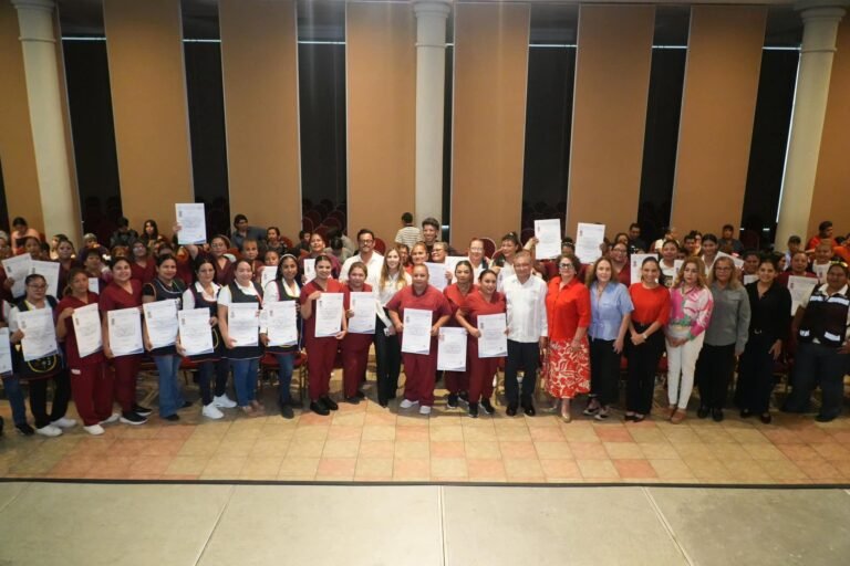 Tampico, primer municipio en Tamaulipas en implementar el programa social “Cuidadoras Casa por Casa”