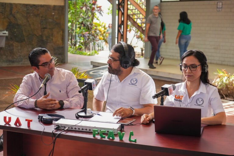 Lanzan el programa “UAT en Vivo” en el Centro Universitario Victoria