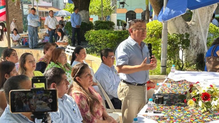 Culmina el mes patrio en Tantoyuca con emotivo acto cívico y arranque de festividades de Xantolo