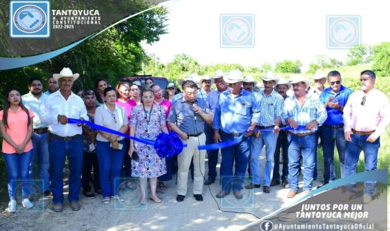 Con rostro humano, inaugura JGA camino rural en Mincuiní