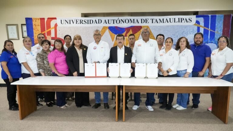 Concreta la UAT acuerdos en beneficio de sus trabajadores