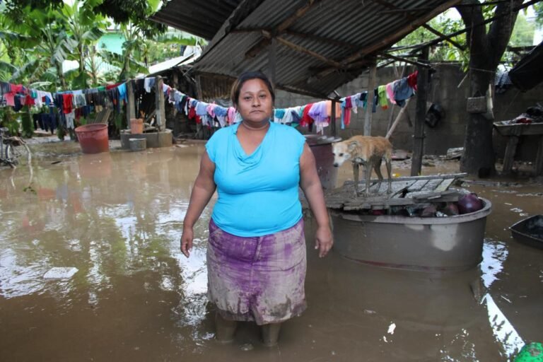 Álamo-Temapache en emergencia por las inundaciones provocadas por el Río Pantepec-Vinazo