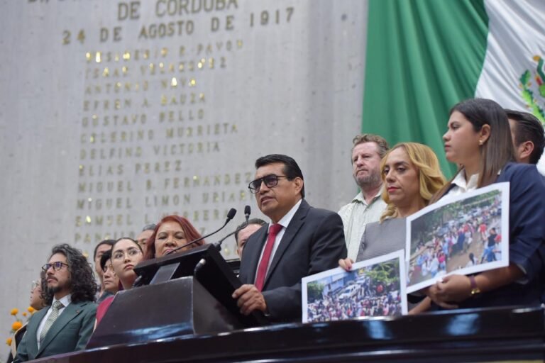 La emergencia se atiende trabajando, no en redes sociales: Esteban Bautista