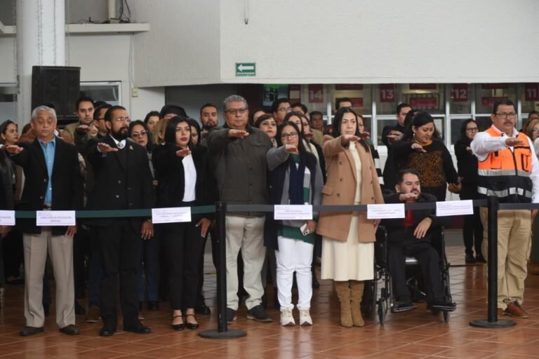 SEV impulsa estrategias para que más veracruzanos concluyan sus estudios