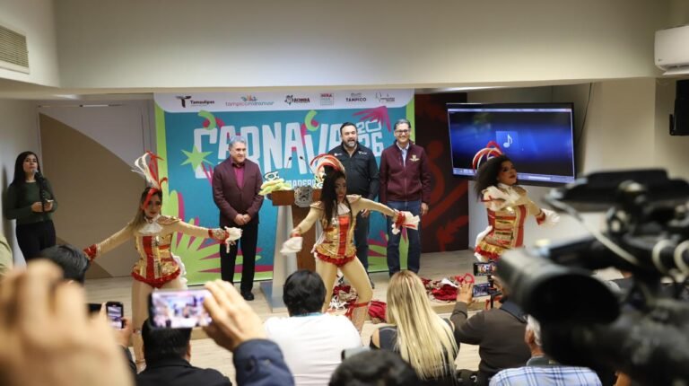 Impulsa Armando Martínez promoción del Carnaval Conurbado en Victoria y Monterrey