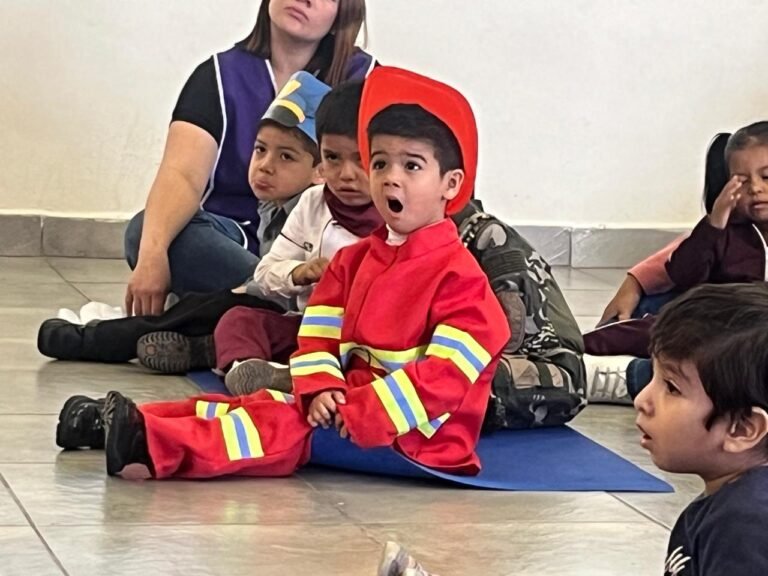 Bombero por un Día, brinda una Enseñanza Vivencial y Divertida a Alumnos del CECUDI del DIF Tampico