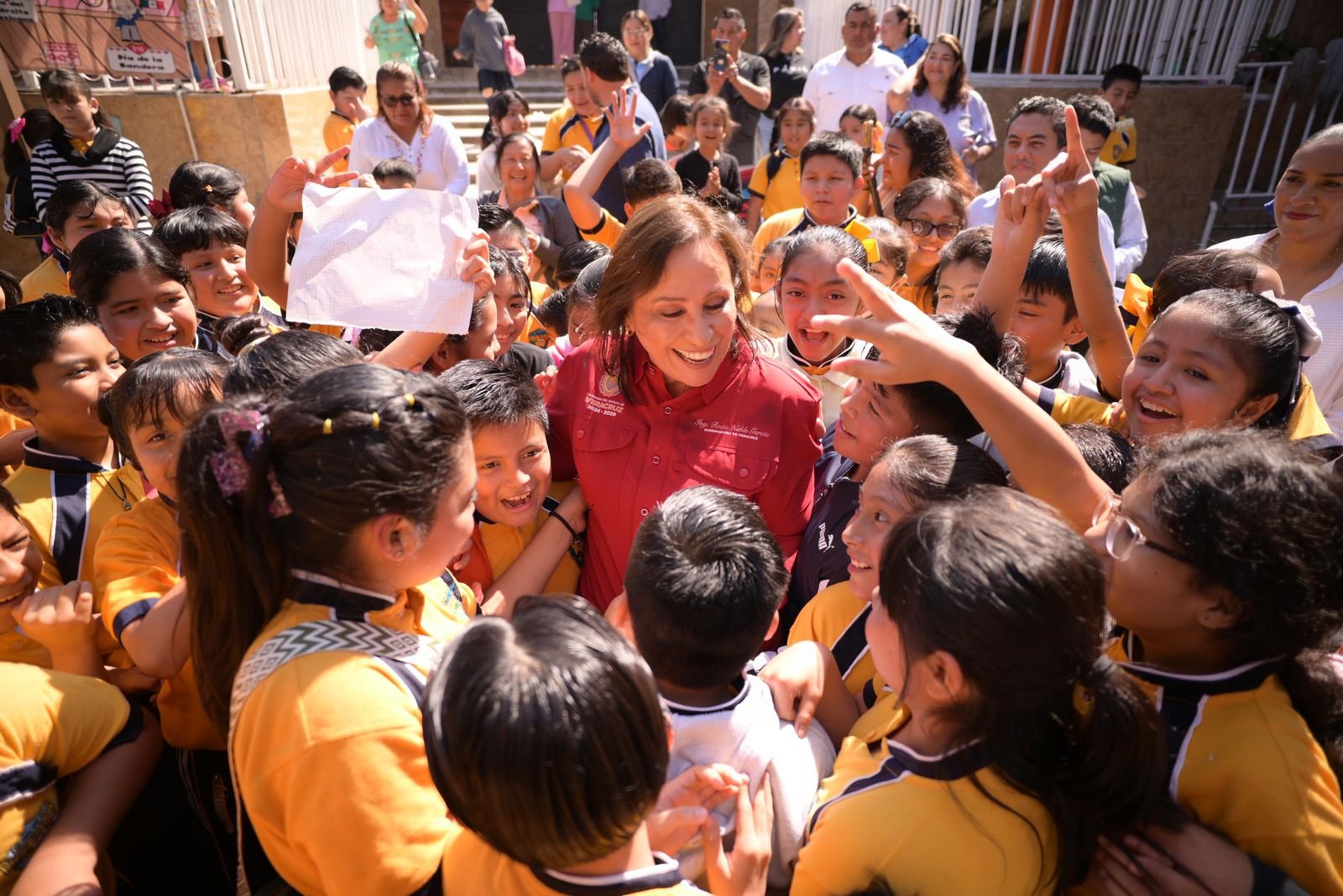 Rocío Nahle atiende seguridad, infraestructura y educación en Cosoleacaque y Coatzacoalcos
