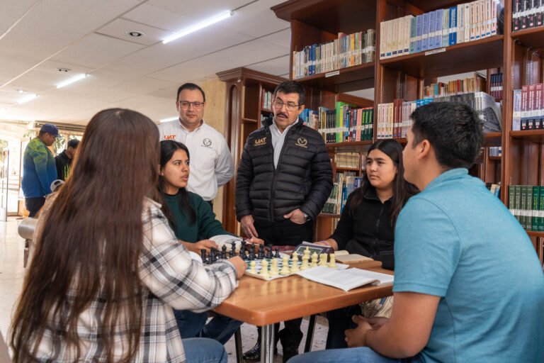 Impulsa rector lazos con la comunidad de la FIC-UAT