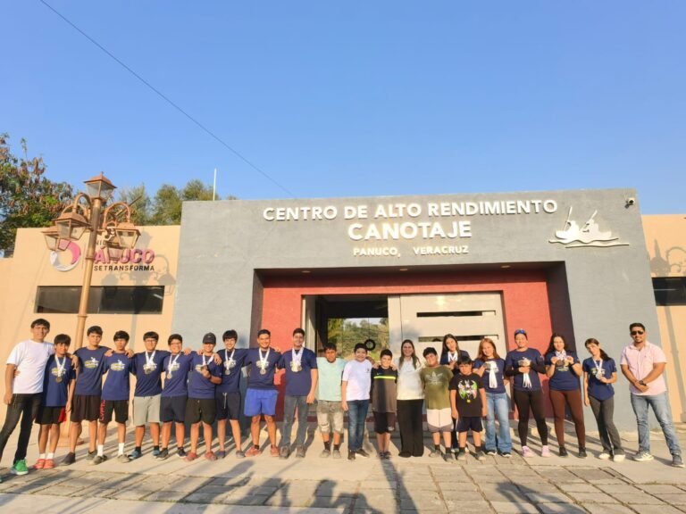 Mayra Anel reconoce labor de los jóvenes atletas de canotaje