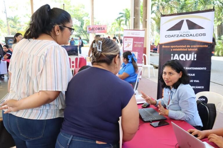 Veracruz impulsa la autonomía económica femenina con seis Ferias Nacionales de Empleo para las Mujeres