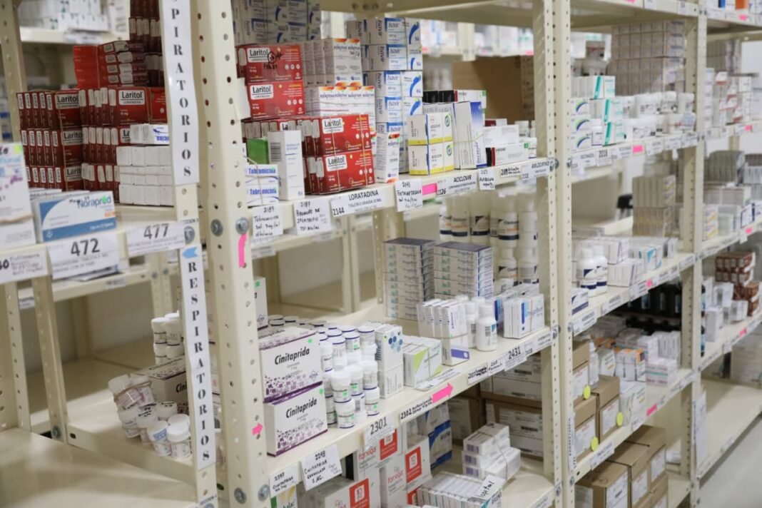 Veracruz cumple meta de distribución de medicamentos al 100% en el primer trimestre