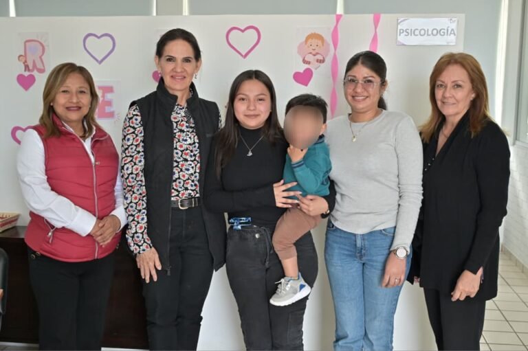 DIF Tampico Reintegra a Joven Madre con su Hijo