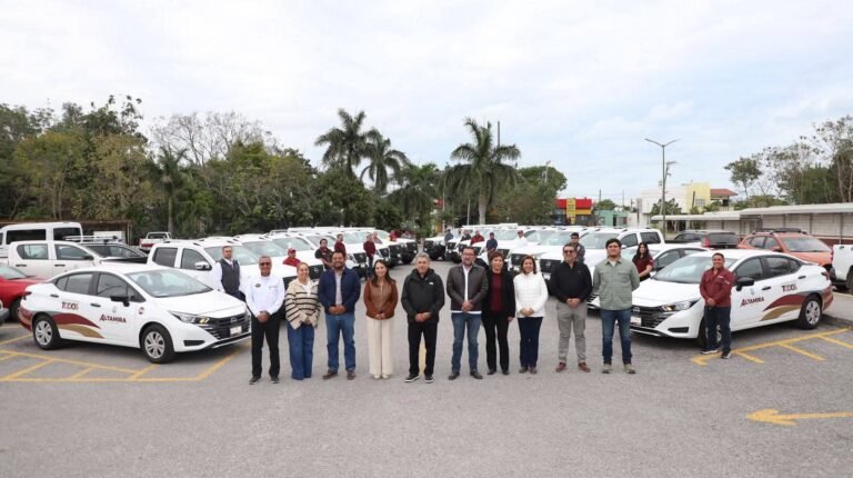 Fortalece Armando Martínez parque vehicular del municipio