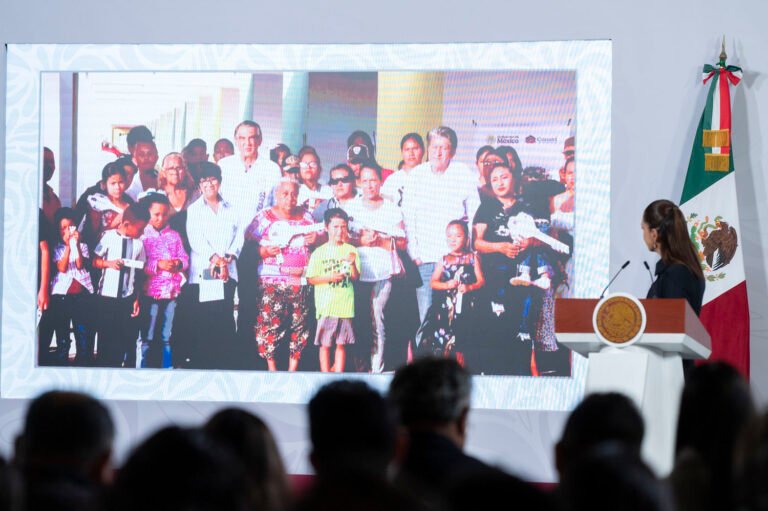 En enlace a la mañanera,  presidenta Sheinbaum y Américo entregan viviendas a familias de pescadores en Tamaulipas