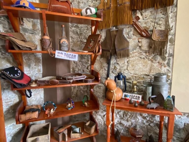 Arte, historia y tradición cautivan a visitantes en la Casa de Cultura de Tantoyuca.