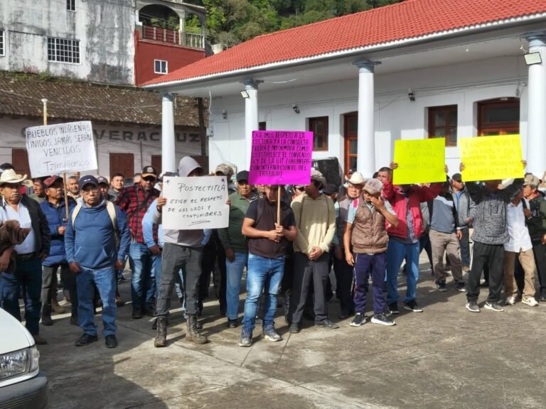 Indígenas de Chicontepec estallan contra imposiciones: denuncian violación a usos y costumbres