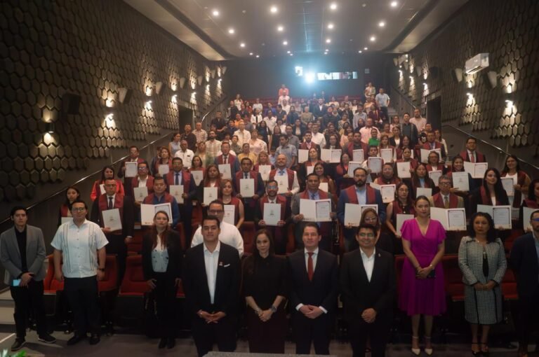 Gratuidad total en programas educativo del Instituto Consorcio Clavijero