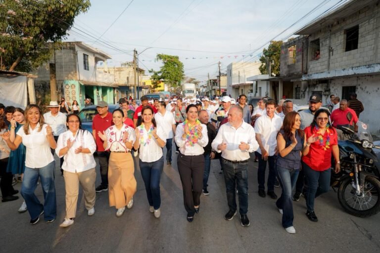 Refrenda Mónica Villarreal compromiso con la Colonia Morelos en su 103 Aniversario