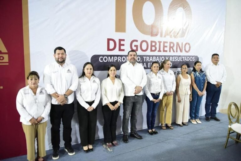 Roberto San Román rinde informe a 100 días de su gobierno