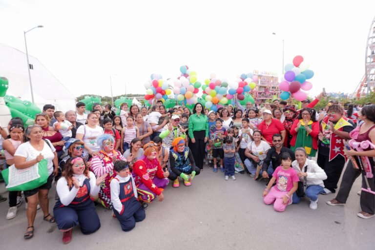 Encabeza Mónica Villarreal festejo a la niñez con más de 10 mil asistentes