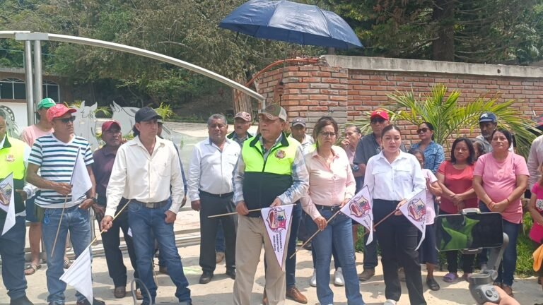 Arrancan dos obras viales en Chinampa de Gorostiza