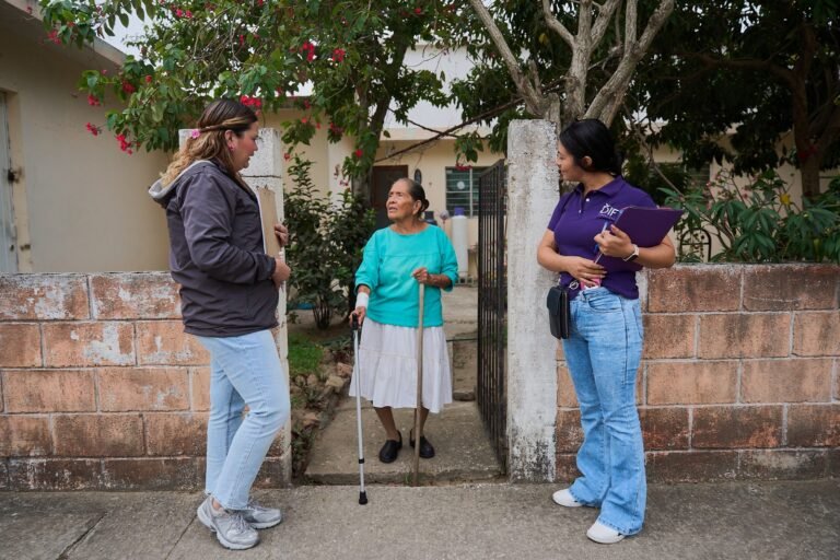 Casa por casa, lleva DIF Tamaulipas apoyo y bienestar a familias de la zona conurbada
