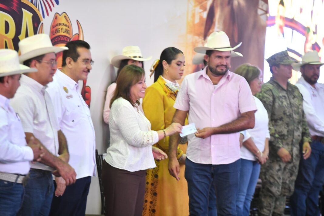 Rocío Nahle anuncia mayor respaldo al campo veracruzano en inauguración de la Expo Ylang Ylang