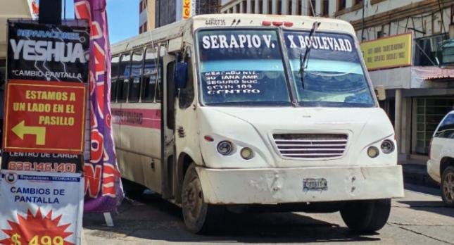 Estudiante resulta lesionado al caer de autobús en movimiento en el centro de Tampico