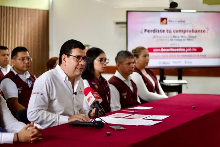 Inicia la entrega de Tarjetas del Bienestar a beneficiarios de las becas Ruta Zetina en el estado de Veracruz