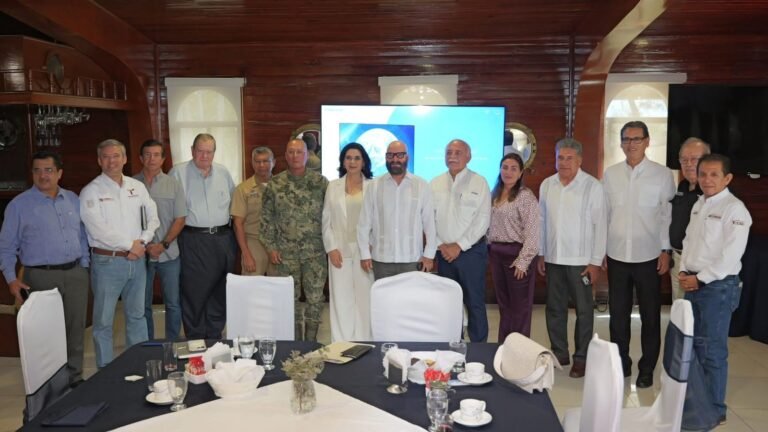 Conjunta esfuerzos Armando Martínez en favor del aprovechamiento del agua