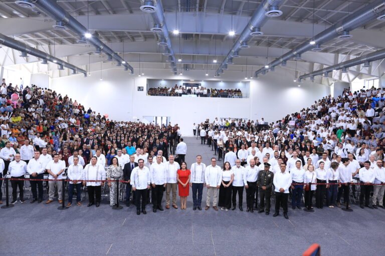 Entrega Américo gimnasio-auditorio al Tec Victoria; inversión fue de 84 mdp