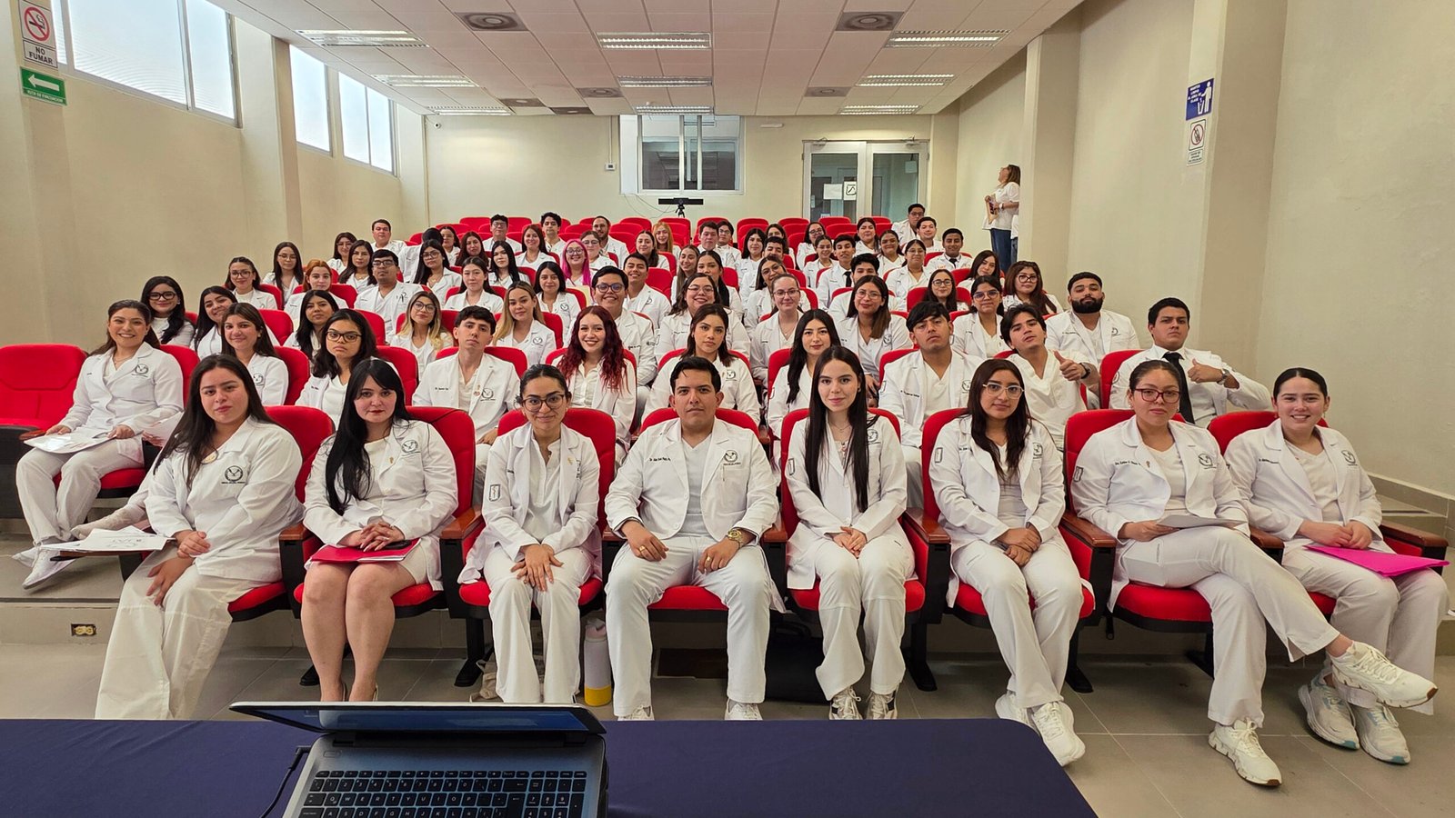 Egresados de Medicina de la UAT obtienen 276 plazas para internado médico