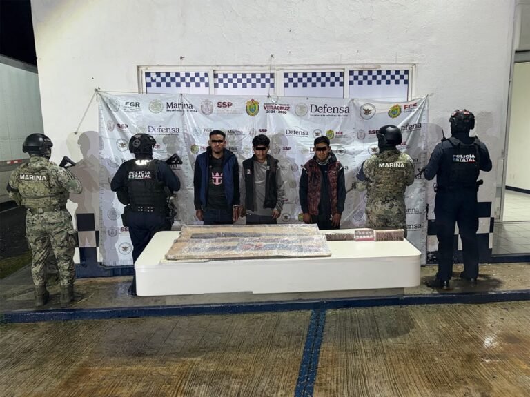 Golpe al crimen: SSP asegura droga, captura a 35 personas y rescata víctimas de secuestro en Veracruz