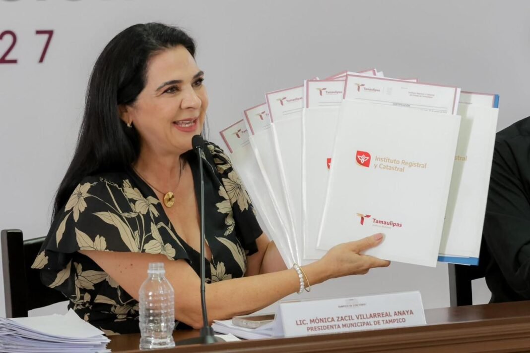 Mónica Villarreal hace historia al otorgar certeza jurídica a 101 inmuebles del patrimonio municipal