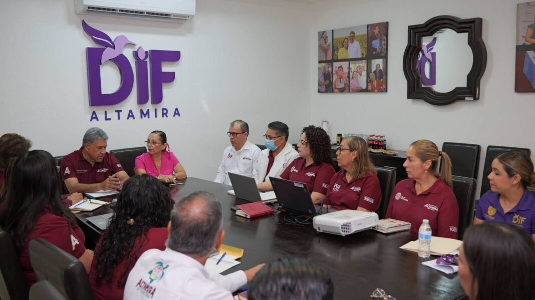 Refrendan Armando Martínez y Rossy Luque compromiso con el bienestar de las familias altamirenses