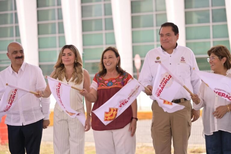 Rocío Nahle da el banderazo de inicio de la ampliación del World Trade Center Veracruz